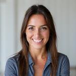 Fitness Specialist Sofía Martínez sonriendo.